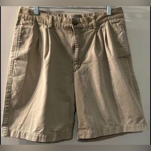 Old Navy Cotton pleated front Shorts Size 34